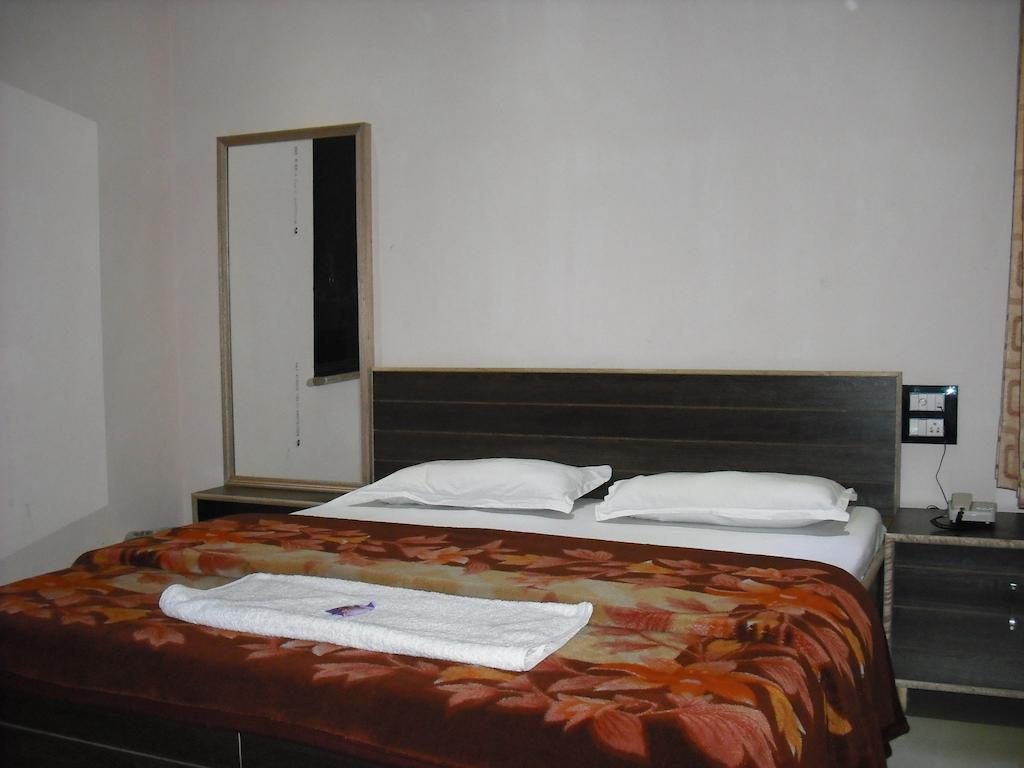 Hotel Gs Paradise Amritsar Habitación foto