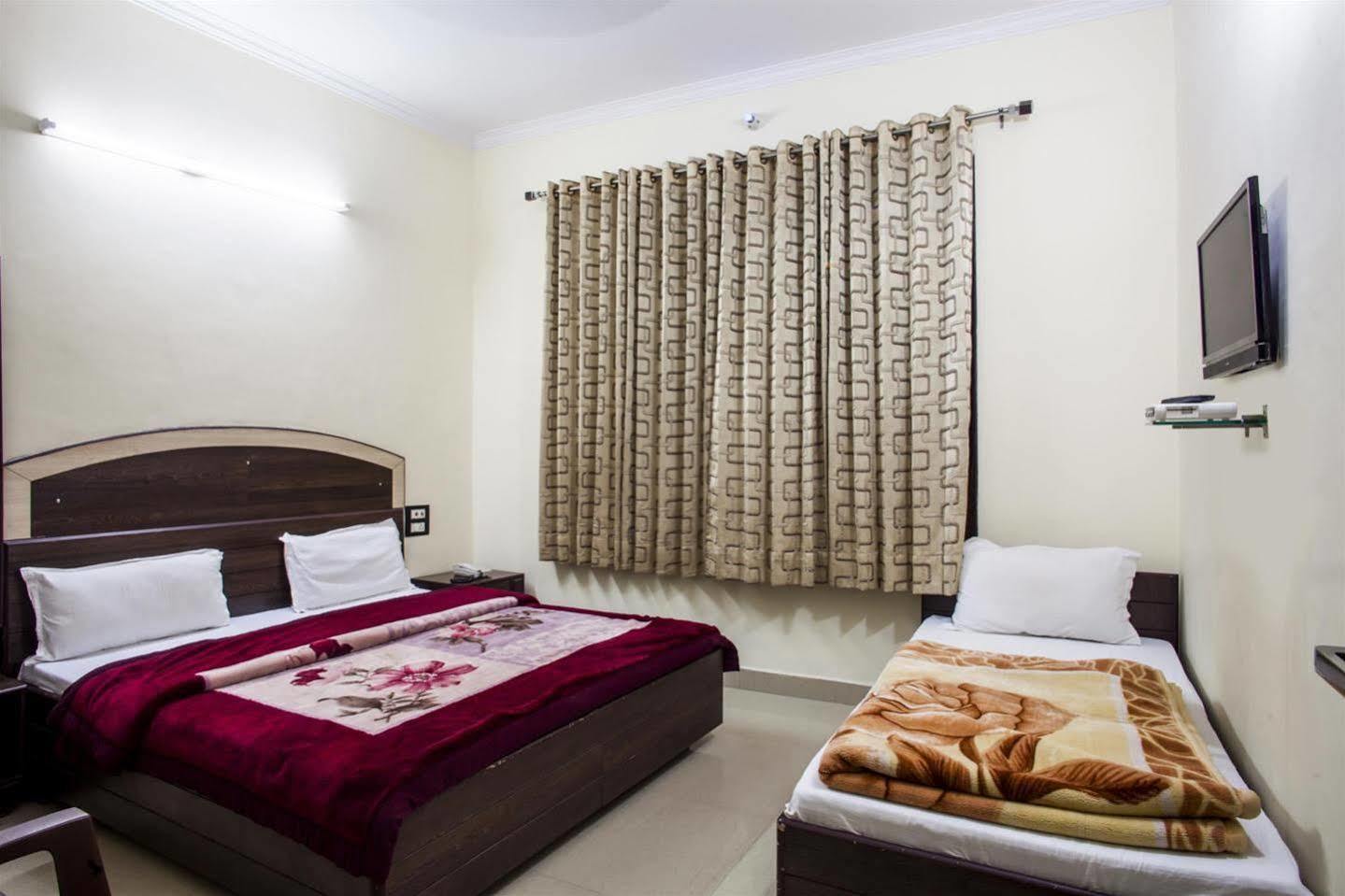 Hotel Gs Paradise Amritsar Exterior foto